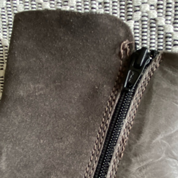 Like New Grey Dromedaris Women Boot Size 6 - Picture 5 of 6